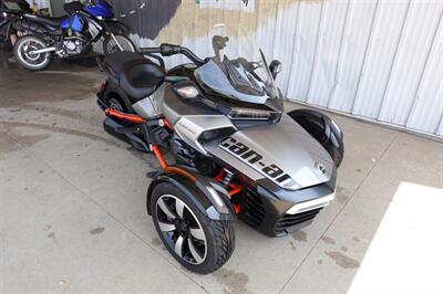 2015 Can Am Spyder F3 S SE6   - Photo 2 - Kingman, KS 67068