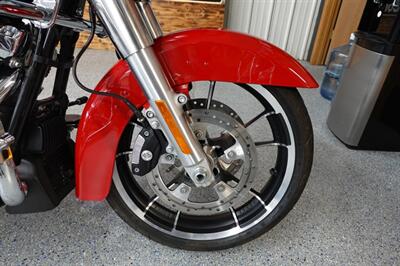 2023 Harley-Davidson Road Glide   - Photo 9 - Kingman, KS 67068