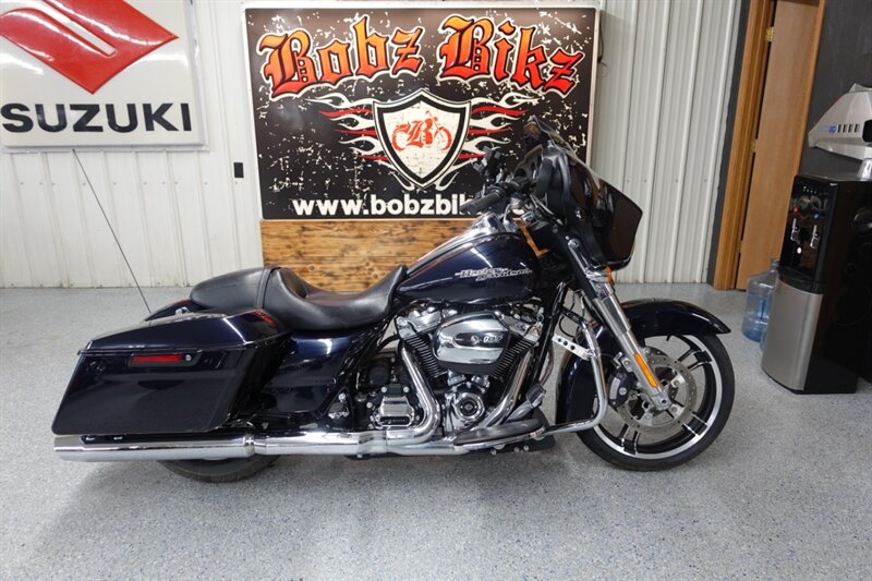 2019 Harley-Davidson Street Glide   - Photo 1 - Kingman, KS 67068