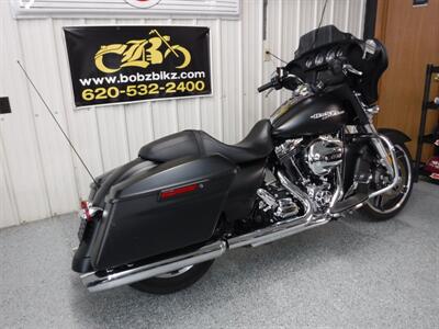 2014 Harley-Davidson Street Glide   - Photo 12 - Kingman, KS 67068