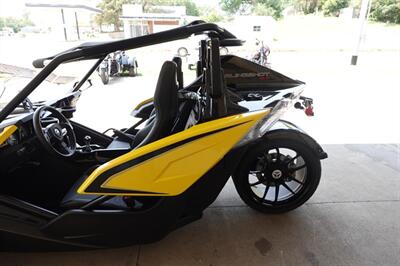 2019 Polaris Slingshot SLR Icon   - Photo 24 - Kingman, KS 67068