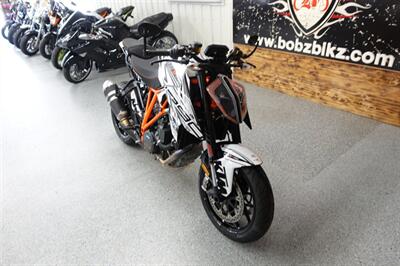 2019 KTM Superduke 1290 R   - Photo 2 - Kingman, KS 67068