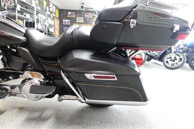 2017 Harley-Davidson Road Glide Ultra   - Photo 16 - Kingman, KS 67068