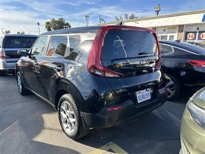 2021 Kia Soul S   - Photo 42 - Riverside, CA 92508