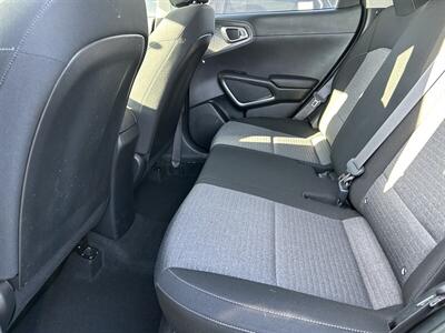 2021 Kia Soul S   - Photo 25 - Riverside, CA 92508