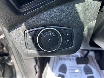 2018 Ford Escape SE   - Photo 51 - Riverside, CA 92508