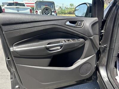 2018 Ford Escape SE   - Photo 36 - Riverside, CA 92508