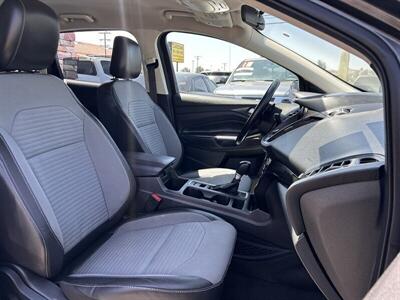 2018 Ford Escape SE   - Photo 32 - Riverside, CA 92508