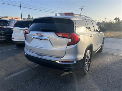 2019 GMC Terrain SLT   - Photo 11 - Riverside, CA 92508