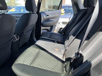 2019 Nissan Rogue SV   - Photo 12 - Riverside, CA 92508