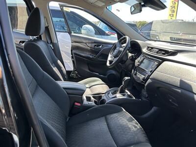 2019 Nissan Rogue SV   - Photo 65 - Riverside, CA 92508