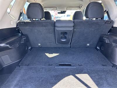 2019 Nissan Rogue SV   - Photo 14 - Riverside, CA 92508