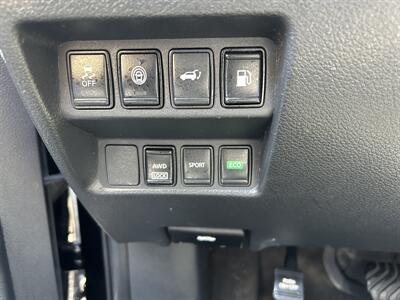 2019 Nissan Rogue SV   - Photo 18 - Riverside, CA 92508