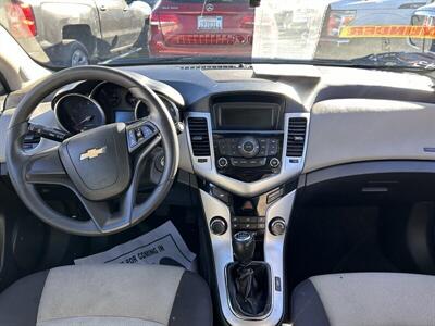 2016 Chevrolet Cruze Limited LS Manual   - Photo 29 - Riverside, CA 92508