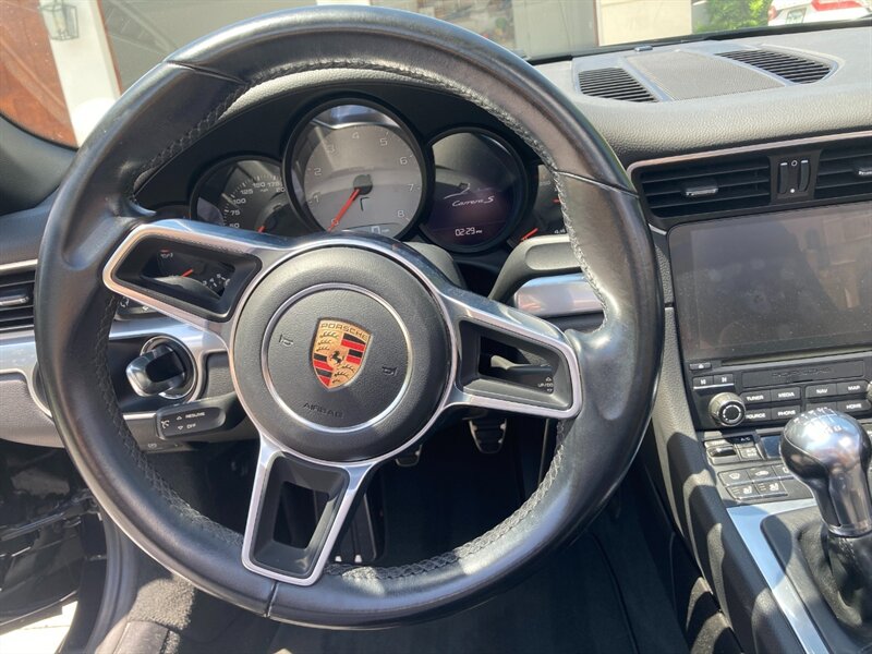 2018 Porsche 911 Carrera S photo