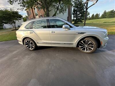 2021 Bentley Bentayga Hybrid   - Photo 2 - Warminster, PA 18974