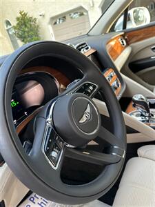 2021 Bentley Bentayga Hybrid   - Photo 12 - Warminster, PA 18974