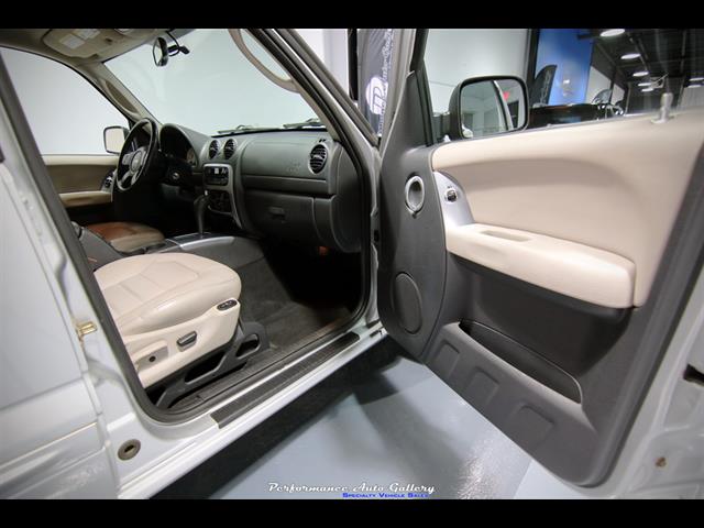 2003 Jeep Liberty Limited   - Photo 8 - Rockville, MD 20850