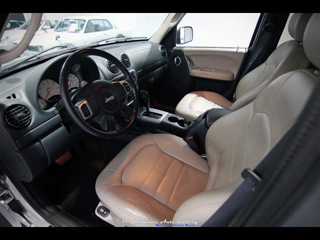 2003 Jeep Liberty Limited   - Photo 18 - Rockville, MD 20850