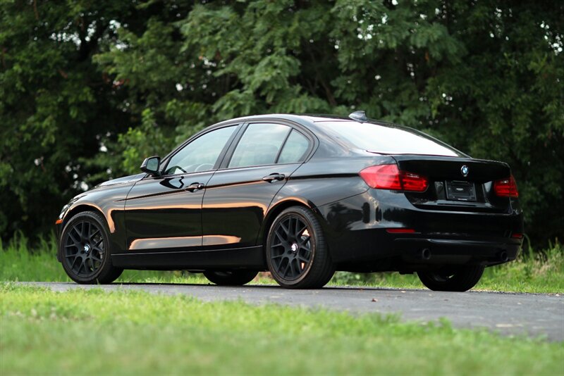 2013 BMW 335i  Sport 6-Speed - Photo 11 - Rockville, MD 20850