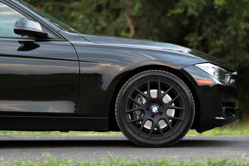 2013 BMW 335i  Sport 6-Speed - Photo 20 - Rockville, MD 20850