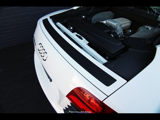 2009 Audi R8 Quattro  6-Spd - VF Supercharged - Photo 44 - Rockville, MD 20850