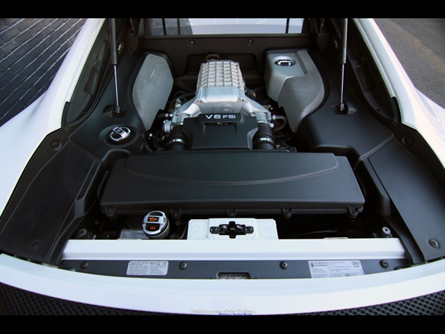 2009 Audi R8 Quattro  6-Spd - VF Supercharged - Photo 42 - Rockville, MD 20850