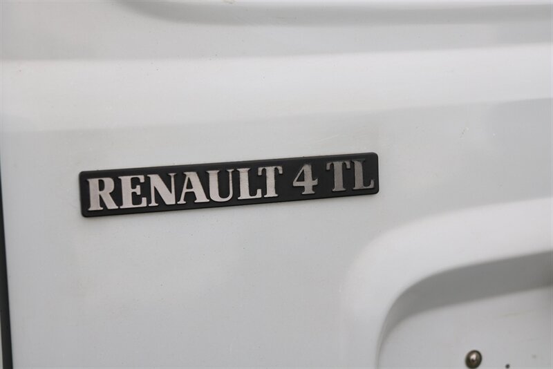 1986 Renault 4 TL Carte Jeune Edition   - Photo 43 - Rockville, MD 20850