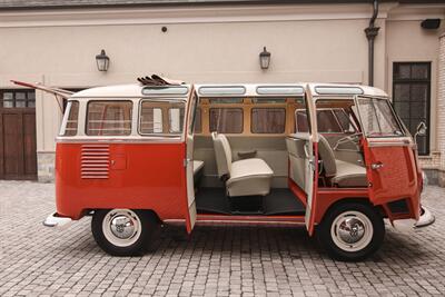 1959 Volkswagen Bus/Vanagon 23-Window Transporter Samba Bus  European-Spec - Photo 9 - Rockville, MD 20850