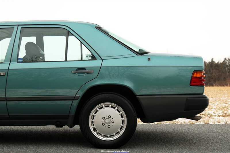 1987 Mercedes-Benz 300 D  Turbo - Photo 31 - Rockville, MD 20850
