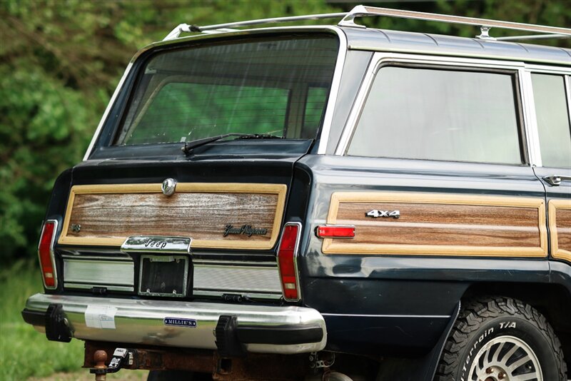 1989 Jeep Grand Wagoneer 4dr   - Photo 39 - Rockville, MD 20850