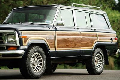 1989 Jeep Grand Wagoneer 4dr   - Photo 12 - Rockville, MD 20850