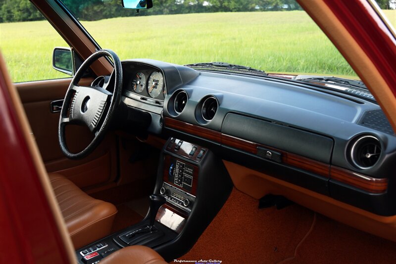 1978 Mercedes-Benz 300D   - Photo 31 - Rockville, MD 20850