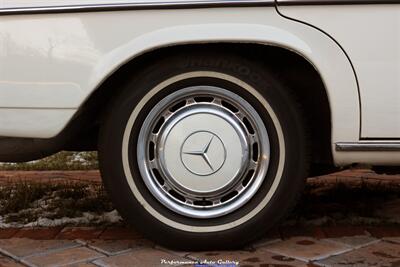 1972 Mercedes-Benz 250   - Photo 38 - Rockville, MD 20850