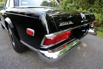 1968 Mercedes-Benz 250SL 4-Speed   - Photo 27 - Rockville, MD 20850