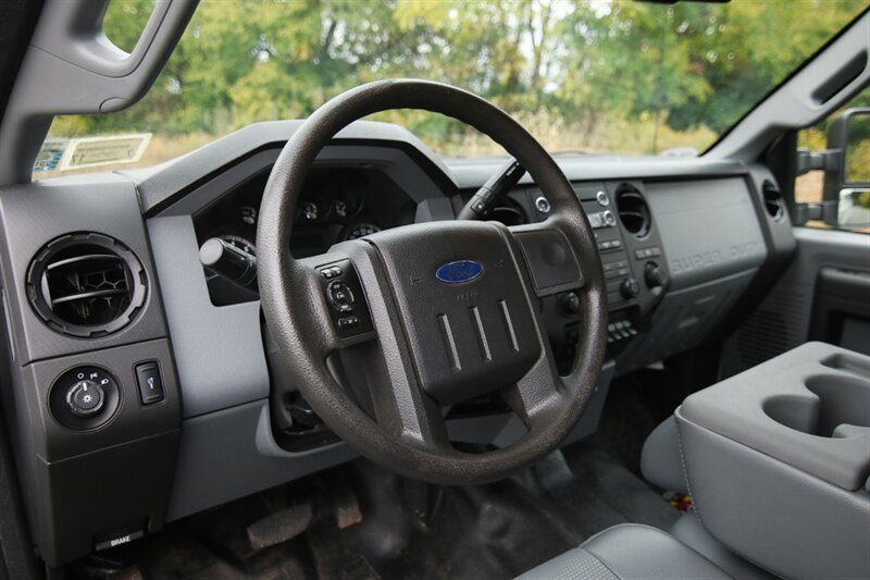 2015 Ford F-250 Super Duty XL   - Photo 48 - Rockville, MD 20850