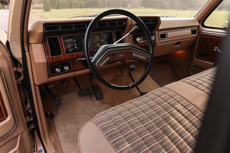 1984 Ford Bronco 2dr   - Photo 52 - Rockville, MD 20850