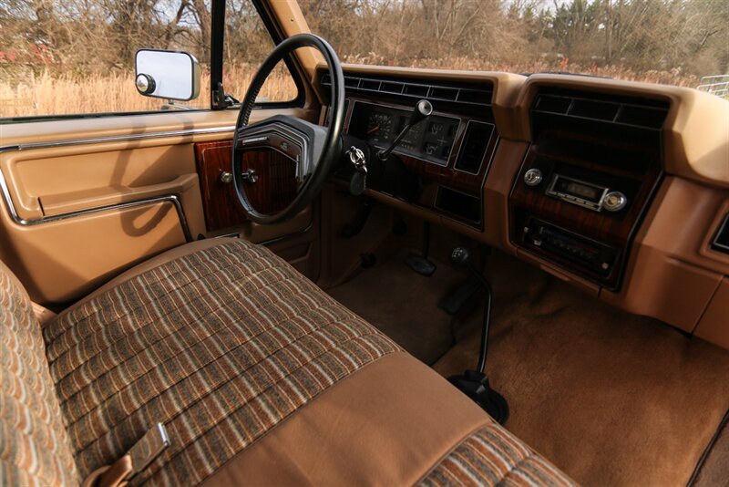 1984 Ford Bronco 2dr   - Photo 55 - Rockville, MD 20850