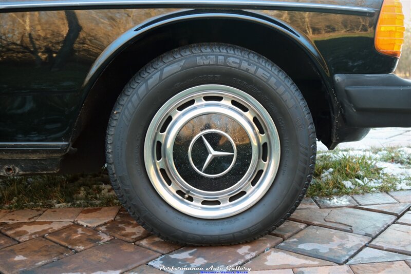 1980 Mercedes-Benz 240D   - Photo 42 - Rockville, MD 20850