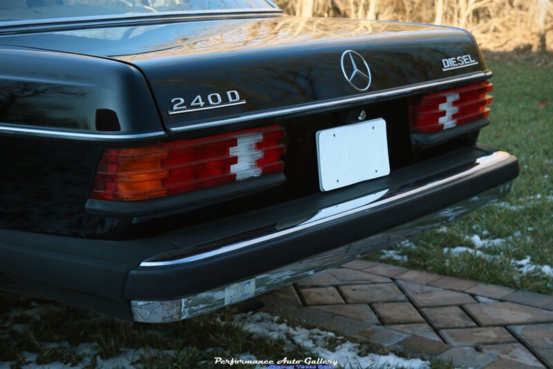 1980 Mercedes-Benz 240D   - Photo 22 - Rockville, MD 20850