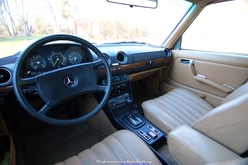 1980 Mercedes-Benz 240D   - Photo 30 - Rockville, MD 20850