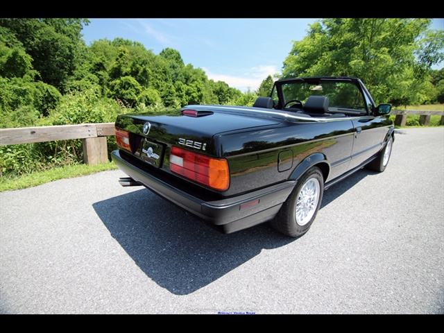 1991 BMW 325i C   - Photo 16 - Rockville, MD 20850