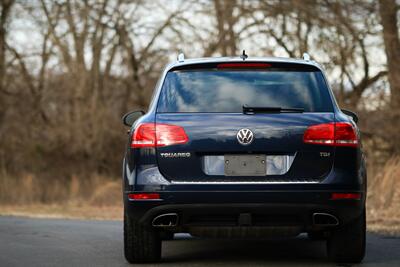 2013 Volkswagen Touareg TDI Sport   - Photo 14 - Rockville, MD 20850