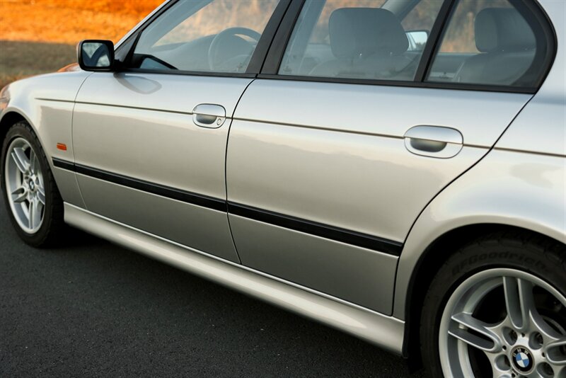 2000 BMW 540i  Sport 6-Speed - Photo 40 - Rockville, MD 20850