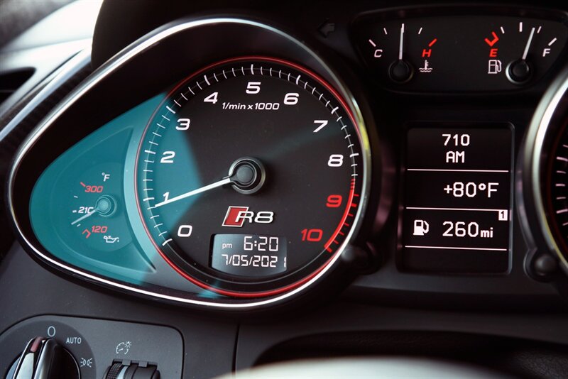 2014 Audi R8 V10 5.2 quattro 6-Speed   - Photo 62 - Rockville, MD 20850