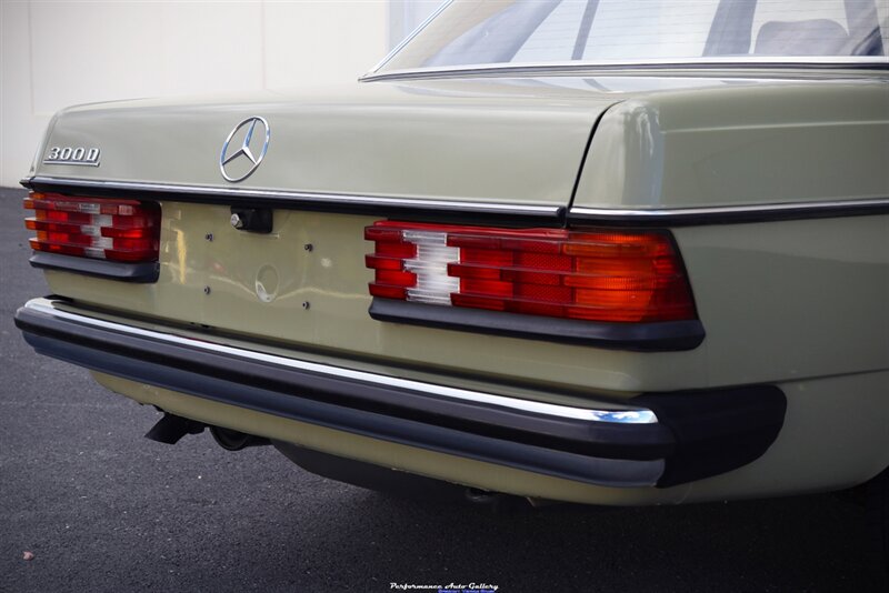 1984 Mercedes-Benz 300D   - Photo 36 - Rockville, MD 20850