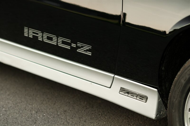 1986 Chevrolet Camaro IROC-Z Z/28   - Photo 32 - Rockville, MD 20850