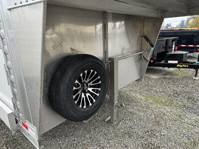 2025 4 Star Trailers Deluxe Stock Combo GN   - Photo 3 - Olympia, WA 98501