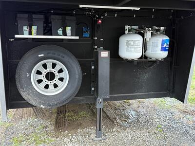 2020 Logan Coach Limited 3-Horse LQ w/ Slide Out - Photo 20 - Olympia, WA 98501