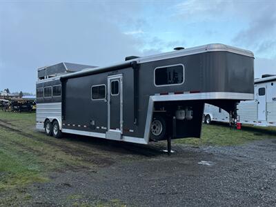 2020 Logan Coach Limited 3-Horse LQ w/ Slide Out - Photo 2 - Olympia, WA 98501